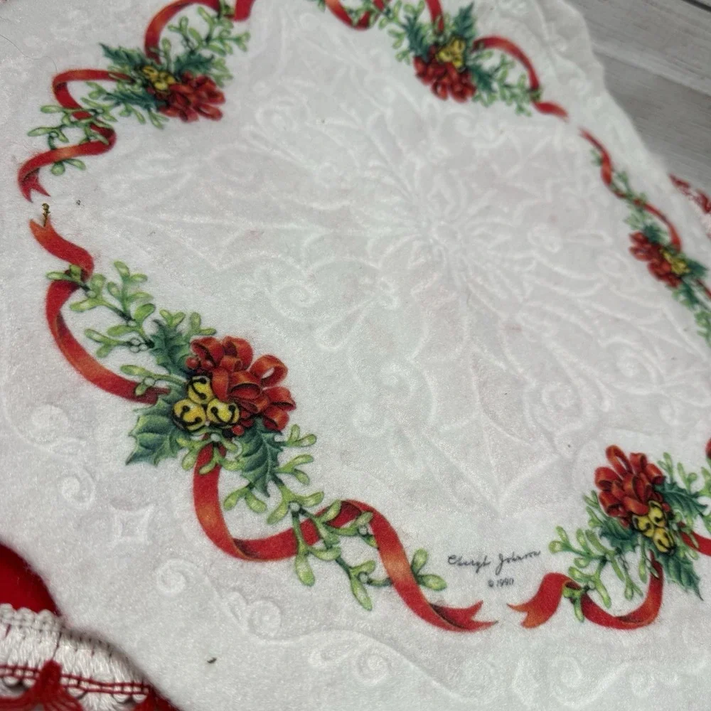 3 Vintage Christmas Doilies Centerpiece Granny Core Tassels Felt Round Doily